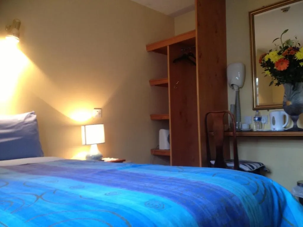 The White House Hotel Ward