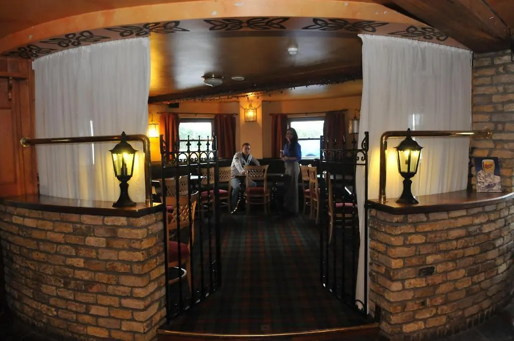 The White House Hotel Ward 3*,  Irlande